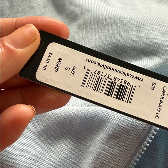 NWT Alice & Olivia Porla Light Sweater with White stripe removable Collar - Picture 7 of 7